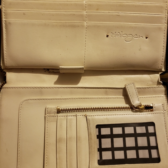 Halogen Wallet - Picture 2 of 3